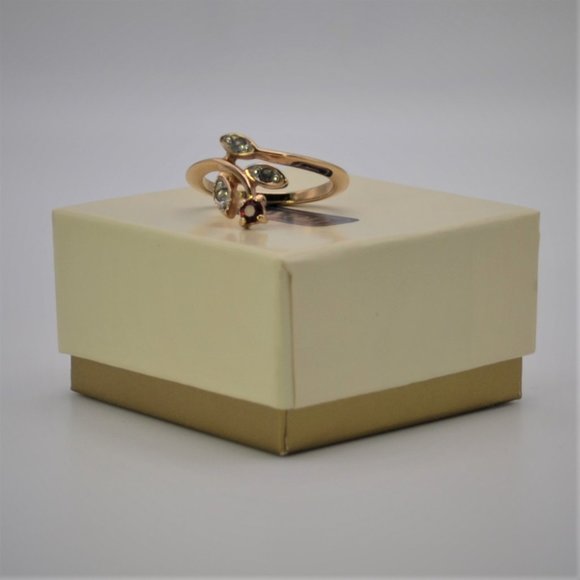 1982 Vintage Avon Spray Cocktail Rhinestone Ring Size 7 - Picture 11 of 14